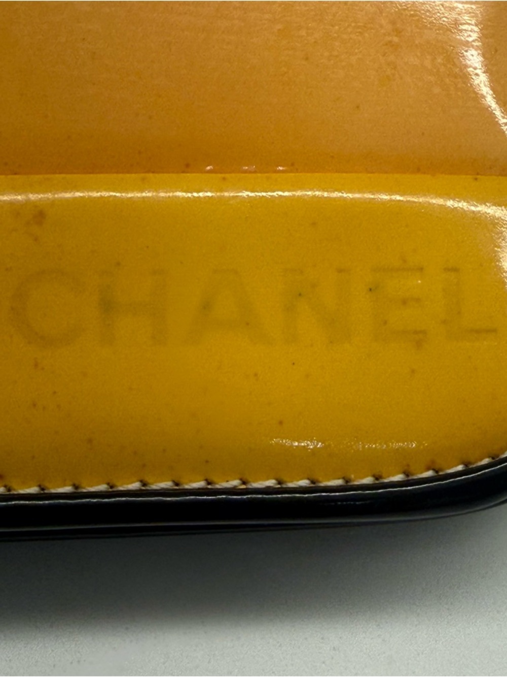 CHANEL VINTAGE  PATENT LEATHER CLITCH - Picture 15 of 16